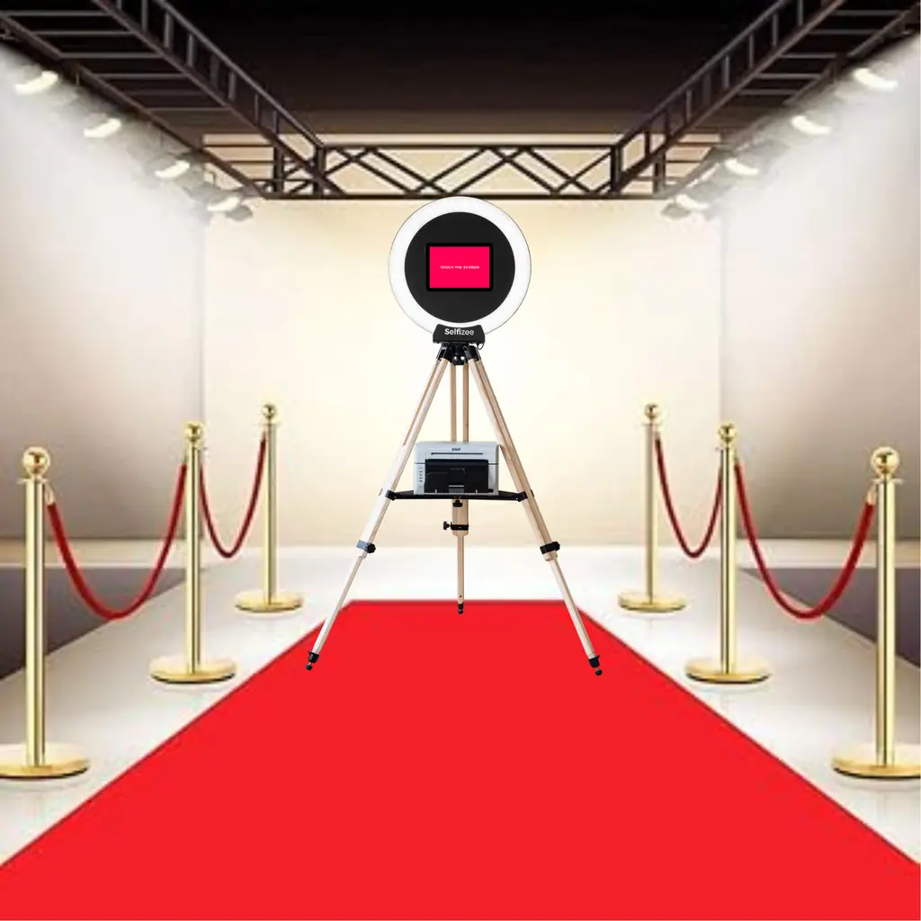 Location Photobooth + 300 impressions + Pack tapis rouge & Potelets dorés (1).png Location Photobooth + 300 impressions + Pack tapis rouge & Potelets dorés (1).png